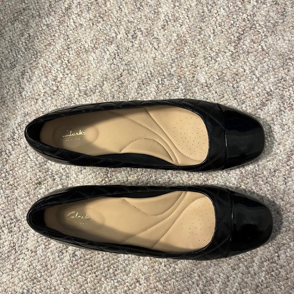 Clarks Block Heels Black Patent Leather US8 - Picture 3 of 7